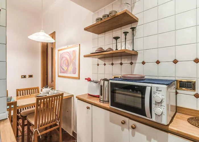 Cozy Flat In Trevi Fountain * Roma