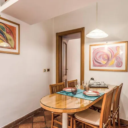 Cozy Flat In Trevi Fountain Apartman Róma